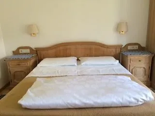 Capriolo Hotel